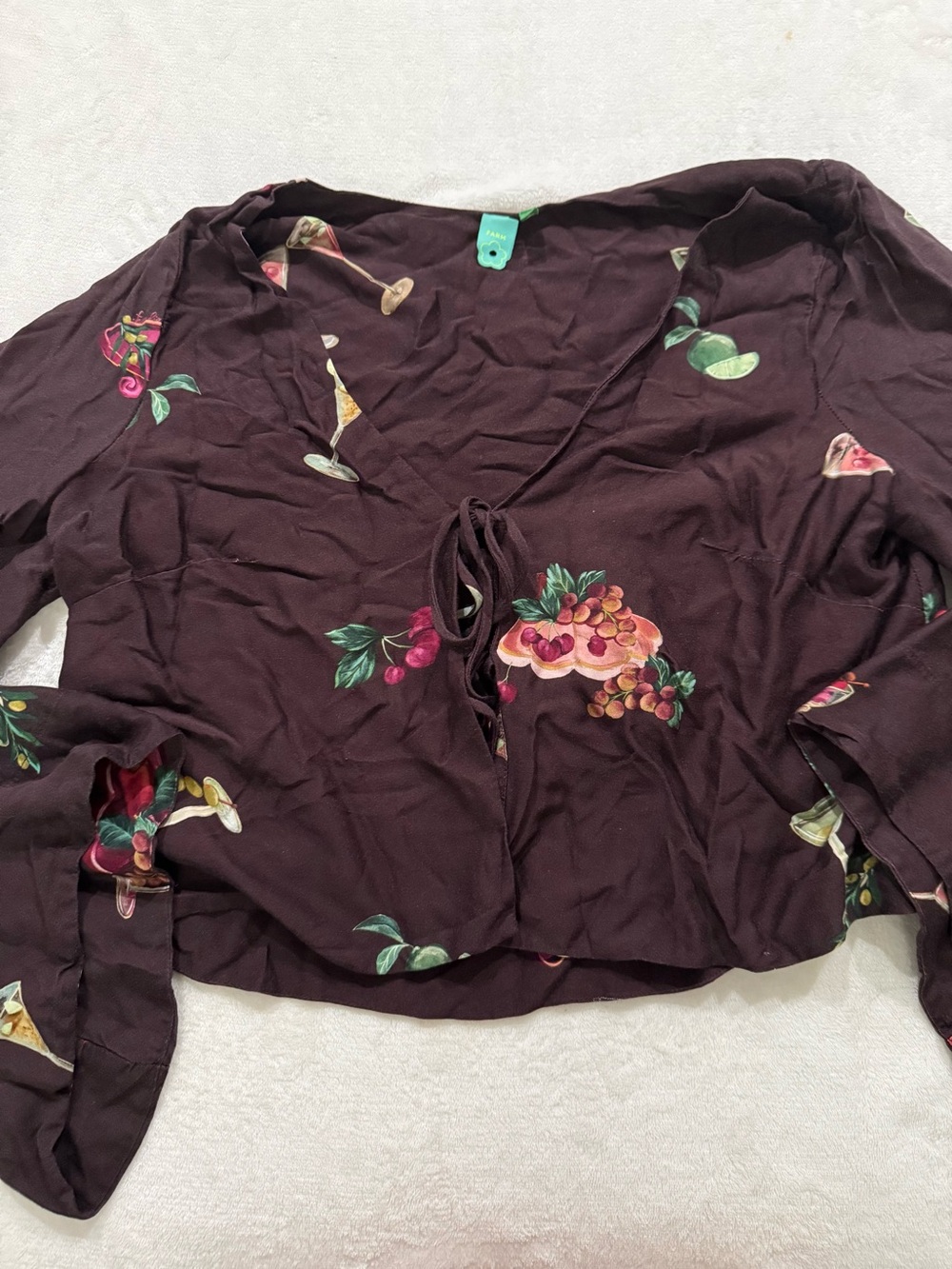 FARM Rio Coquetel Tropical tie-front blouse dark maroon cocktails & fruit L D78